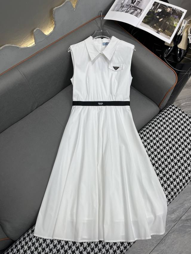 Prad* 24Ss夏季新款无袖连衣裙 三角标装饰 做工精细 字母织带腰头设计 两色三码sml